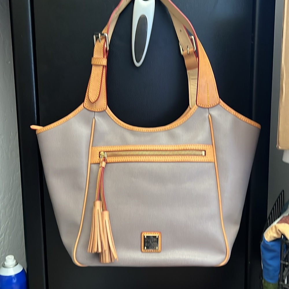 Dooney & Bourke Penelope Shopper Neutral Colors Grey /Tan Large Bag EUC Dust bag